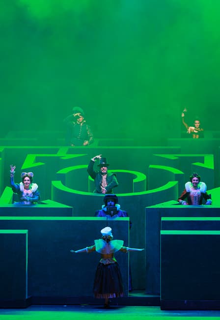 Весьма остроумная и превеселая комедия о виндзорских женушках