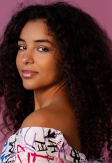 София Ацбеха Негга