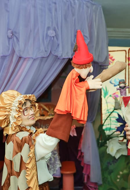 За кулисами кукольного театра