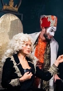 Стакан воды, или Заговор по-английски