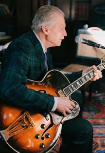 Алексей Кузнецов: Интеллигентный джаз-гитар-бэнд