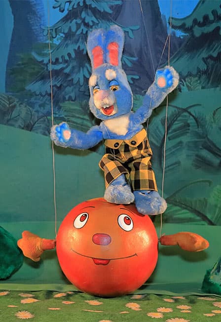 Тётушка Луша и колобок Ванюша