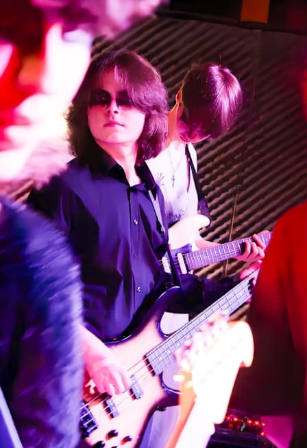 утре(н)ник: валюша, гоша славский, крезо, снова апрель