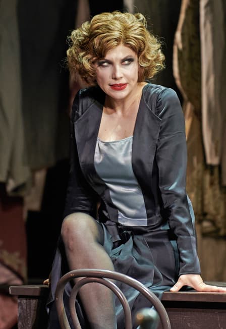 Зойкина квартира