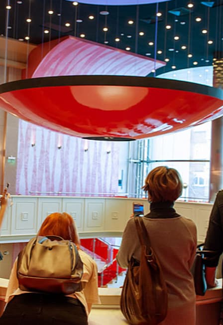 Закулисье музыкального мира: Экскурсия