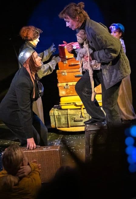 Хлам: История падения наверх