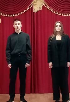 В кругу своих