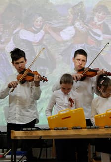 Скрипка и душа: Детский альбом Чайковского. Музыкальная гостиная