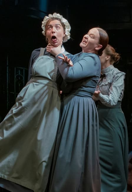 Замок Рейвенскрофт