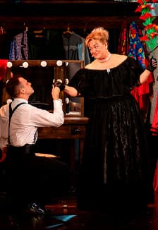 Браво, конферансье