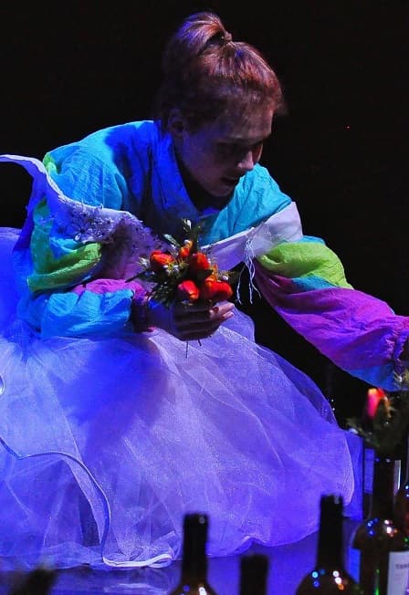 Пол это лава, а Маша шлв