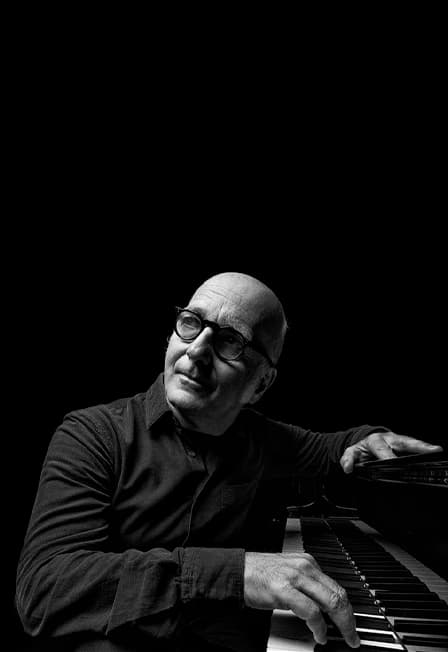 Магия свечей: Людовико Эйнауди. Музыка о любви