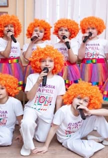 В кругу друзей. Отчетный концерт ОТЭП "Апрель"