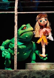 Дюймовочка