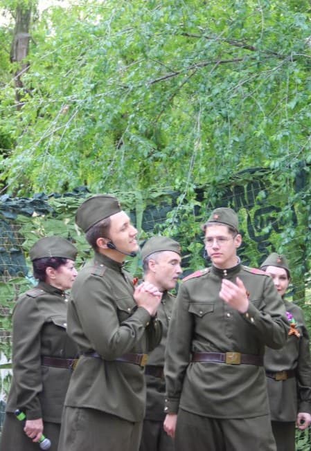 Спектакль «Юность, опаленная войной»