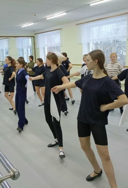 Мастер-класс «Основные элементы русского народного танца»