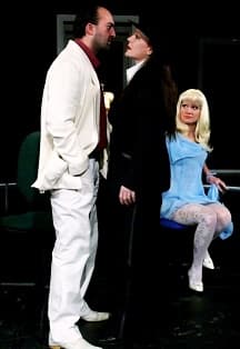 "За закрытыми дверями" (пьеса ) без антракта 1ч.40мин.