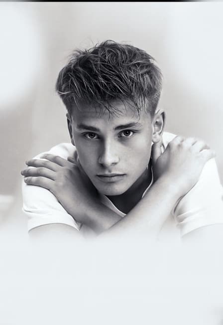 Леонардо Хенер Мендоза