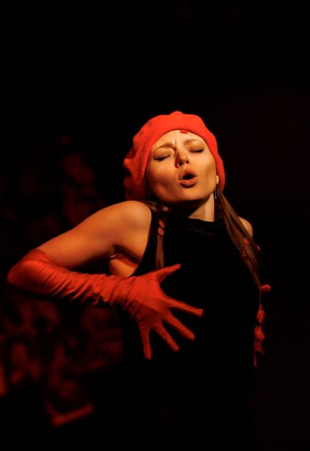 РАВНОДУШНЫЙ КРАСАВЕЦ