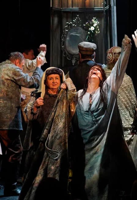 Не было ни гроша, да вдруг алтын