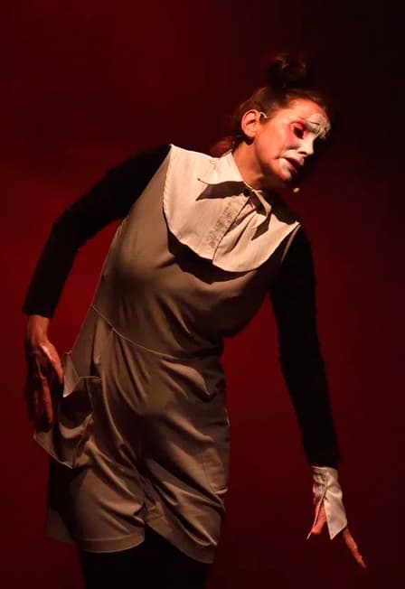 Красный платок