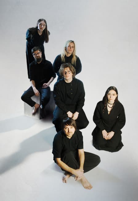 Бонд с кнопкой