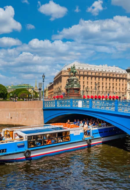 Петербург с воды: Аврора, Эрмитаж и Петропавловская крепость на теплоходе