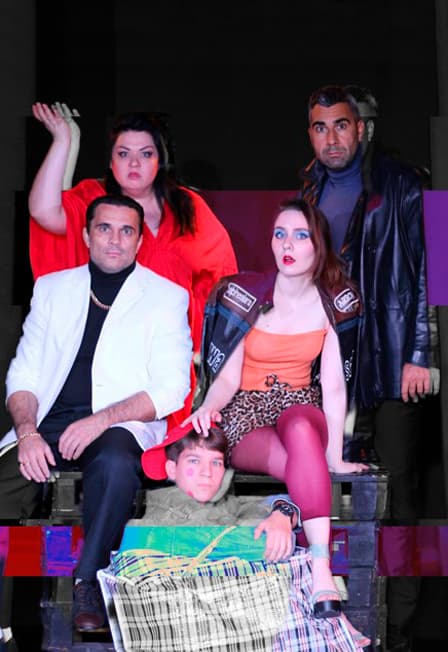 ВСТАНЬТЕ НА КАРТОНОЧКУ