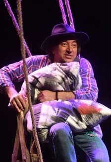 МОЙ ДЕДУШКА БЫЛ ВИШНЕЙ