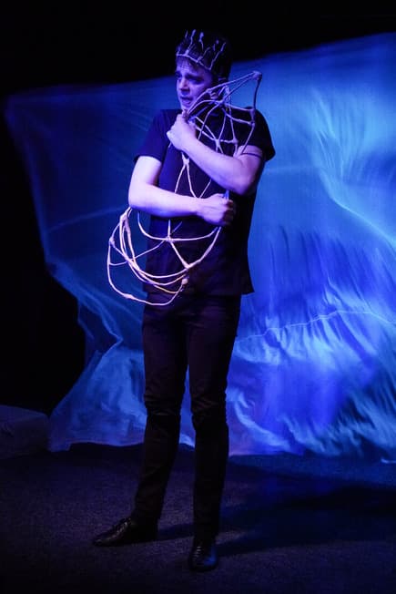 НАУЧИ МЕНЯ ЛЕТАТЬ