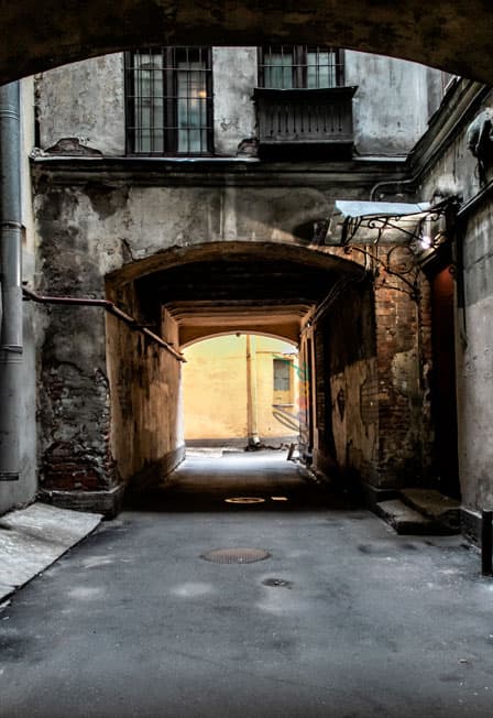 Приятная прогулка по Васильевскому острову в мини-группе