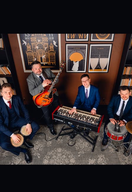 Посвящение эпохе хаммонд-органа