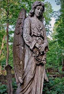 Пешеходная экскурсия "Смоленское кладбище. История старинного некрополя"