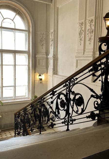 Экскурсия в особняк Шрёдера + фортепианный концерт "Мистер до-диез минор"