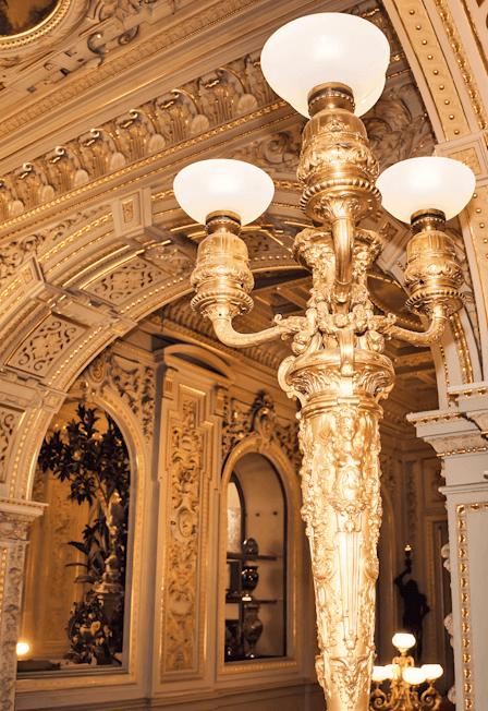 ВЛАДИМИРСКИЙ ДВОРЕЦ: ПАРАДНЫЕ ЗАЛЫ И ЛИЧНЫЕ ПОКОИ РОМАНОВЫХ