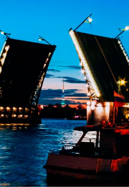 Разводные мосты на теплоходе