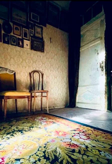 Три старинные коммунальные квартиры