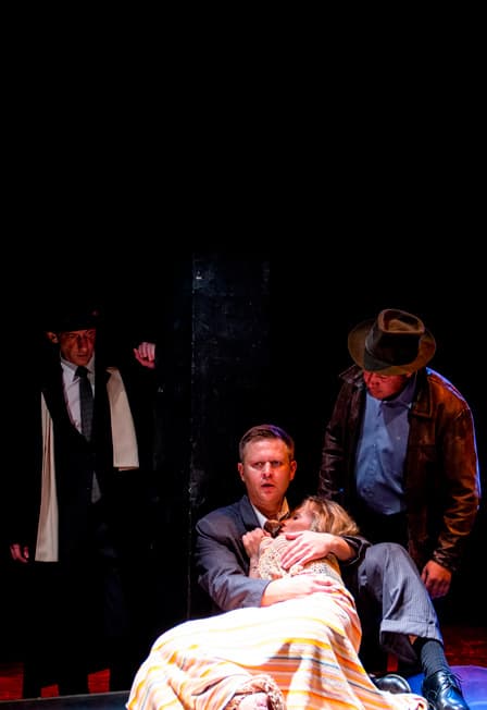 Три товарища