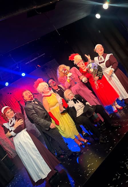 Озорное ревю