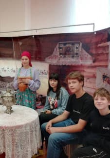 Русские традиции. Познавательная программа