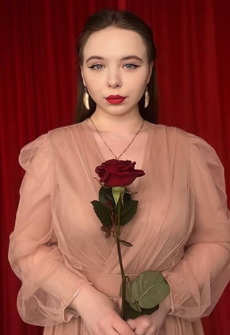 Поэтический вечер Виолетты Поповой «Любовь без веры — талый снег»