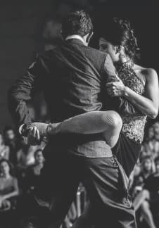 Под властью танго