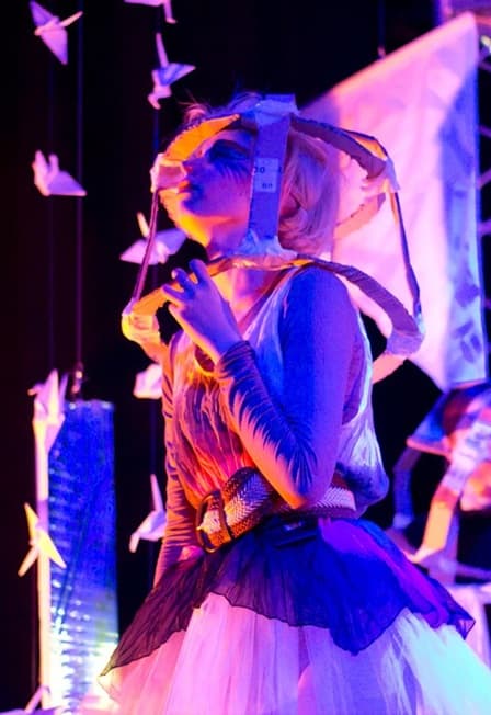 Миро. Премьера