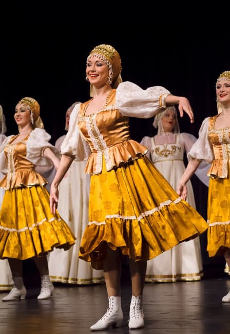 "Мелодии цветущего мая"