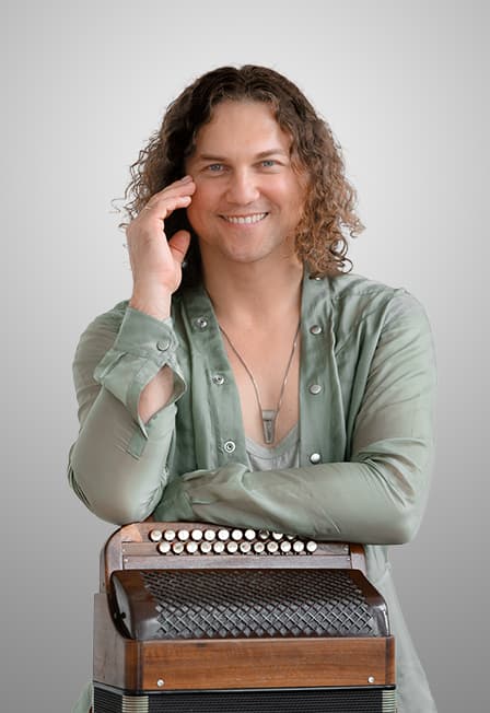 Кучерявый вечер Александра Бардина