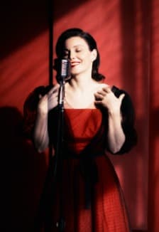 Александра Урсуляк. Музыкальный стендап-концерт "Хорошие песни"