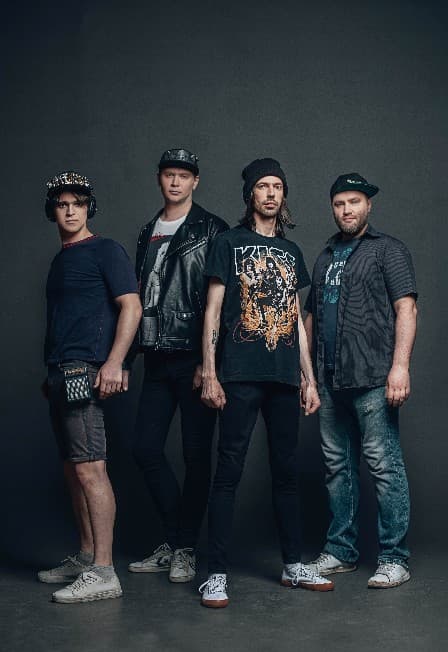 Не менее пяти оборотов