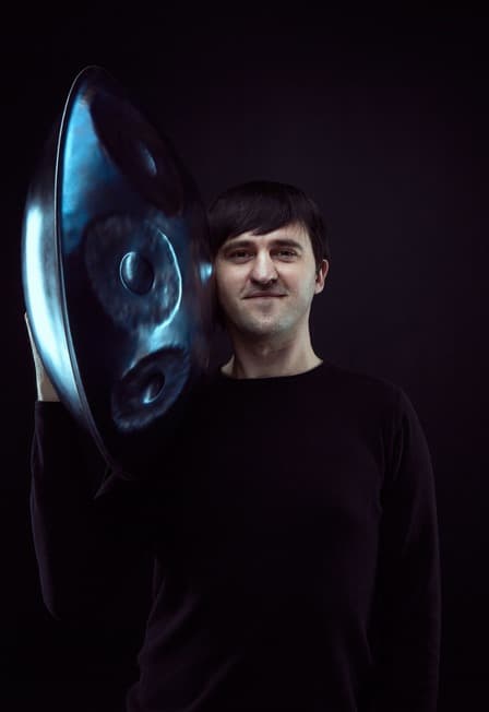 МАГИЯ ХАНГА. КОНЦЕРТ В АРТ-ПРОСТРАНСТВЕ «ФАБРИКА»