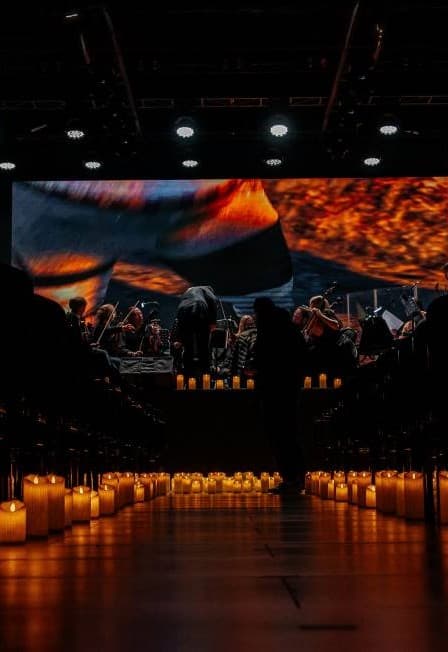 Мировые рок-хиты в сиянии тысячи свечей