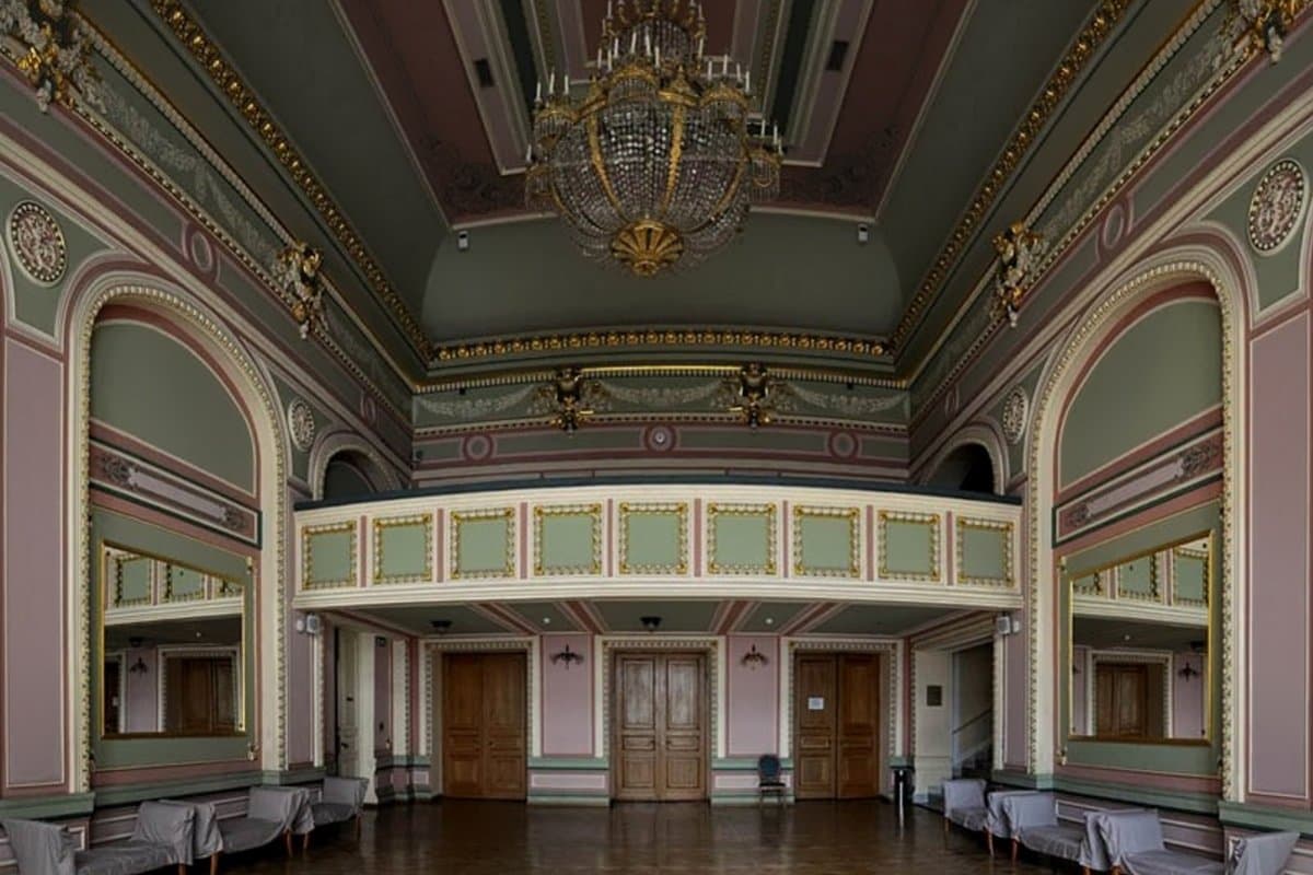 История театра — путешествие во времени (Театр им. Комиссаржевской)